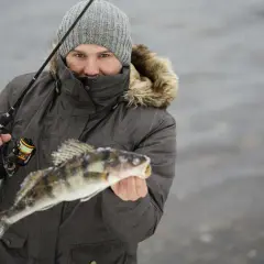 Ryby na spinning: Przewodnik po gatunkach, przynętach i łowiskach