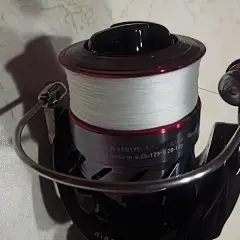 Jaki kolor plecionki na okonia? Sprawdź, jak wybrać!